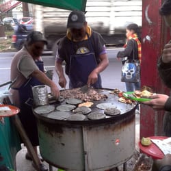 Tacos Cataratas - Los señores no quisieron salir en la foto no crean que están así de negritos jajá.