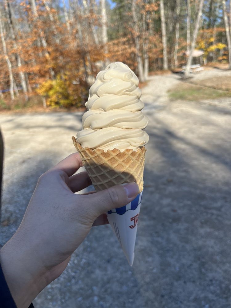 Eldridge Family Sugar House & Ice Cream Shoppe Logo