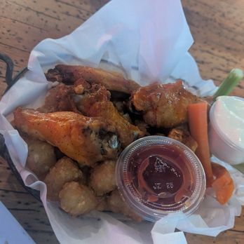 Congregation Brewery & Cocina - Azusa - Buffalo wings and tots - Gastropubs Near Me - Azusa, California