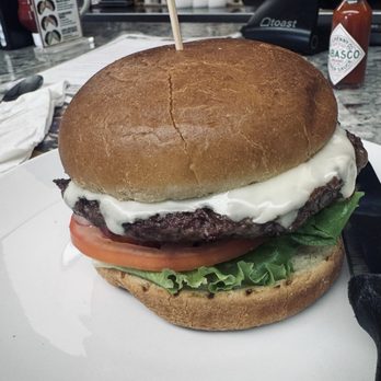 Rozzi's - Cheeseburger. Simple. Fantastic. - American Near Me - Thomaston, Connecticut