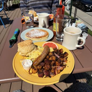 2 Cats Bar Harbor - farmer's breakfast & blueberry pancake - Coffee & Tea Near Me - Bar Harbor, Maine 2 Cats Bar Harbor - farmer's breakfast & blueberry pancake - Coffee & Tea Near Me - Bar Harbor, Maine