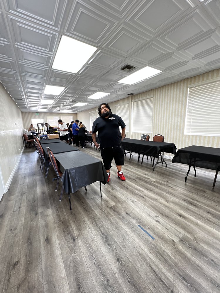 MORE COLLECTIBLES SHOP Updated September 2024 40 Photos 221 E Daily Dr, Camarillo