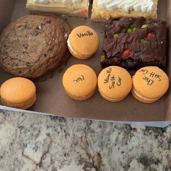 The Golden Whisk - Custom Macaron Samples, Sea Salt Chocolate Chip Cookie, Classic Brownie, & Lemon Bars - Cupcakes Near Me - Columbia, Pennsylvania
