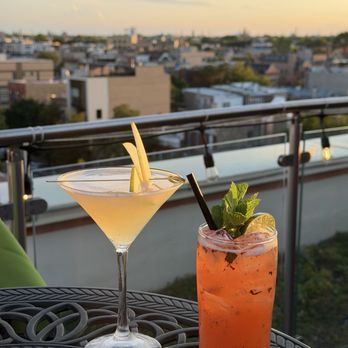 Kennedy Rooftop - Drinks - Cocktail Bars Near Me - Chicago, Illinois Kennedy Rooftop - Drinks - Cocktail Bars Near Me - Chicago, Illinois
