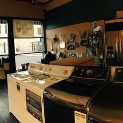 Bigelow Appliance Sales & Service - Store floor
