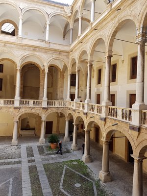 Royal Palace and Palatine Chapel by null