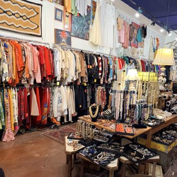 South Pas Vintage - Used, Vintage & Consignment Near Me - South Pasadena, California South Pas Vintage - Used, Vintage & Consignment Near Me - South Pasadena, California