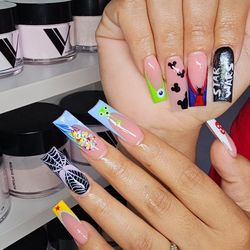 Monitas Nails