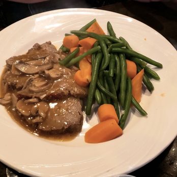The Castle Black Rock - Meatloaf special (subbed potatoes for double veggies ) - Irish Near Me - Bridgeport, Connecticut
