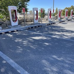 Tonopah Tesla Supercharger