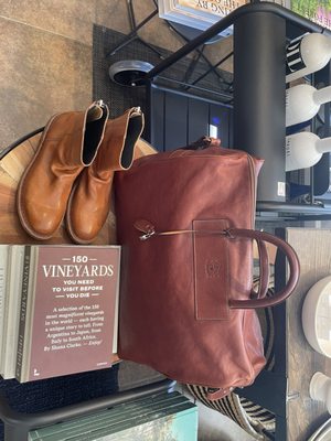 Design Menagerie by null