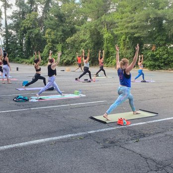 Flow Yoga Studio - Outdoor Yoga at Flow Mahwah - Yoga Near Me - Ho-Ho-Kus, New Jersey Flow Yoga Studio - Outdoor Yoga at Flow Mahwah - Yoga Near Me - Ho-Ho-Kus, New Jersey