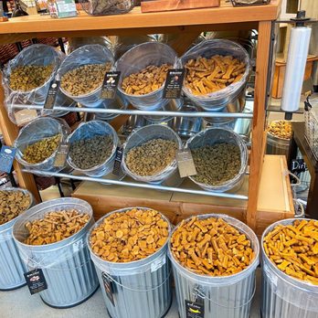 Mud Bay - Pet Stores Near Me - Kirkland, Washington Mud Bay - Pet Stores Near Me - Kirkland, Washington