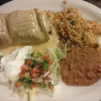 El Rancho - This looks better than it tastes. It was HORRIBLE! - Mexican Near Me - Burnet, Texas