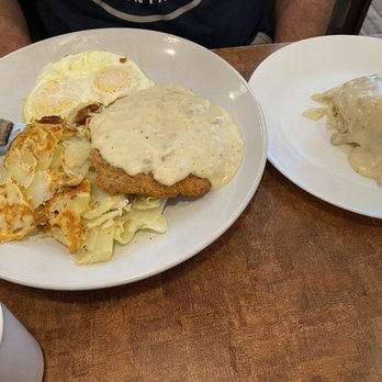 AZ diner - Chicken fried steak w/biscuits and gravy - American Near Me - Surprise, Arizona