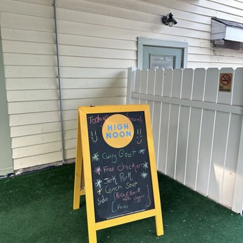Pat's Pizza - Jamaican Food Menu - Pizza Near Me - Bar Harbor, Maine