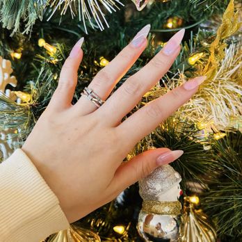 Nail Lounge and Spa - Day Spas Near Me - Hurst, Texas