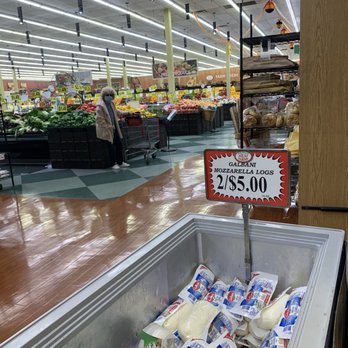 Giunta's Meat Farms - a cooler filled with food - Grocery Near Me - Commack, New York Giunta's Meat Farms - a cooler filled with food - Grocery Near Me - Commack, New York