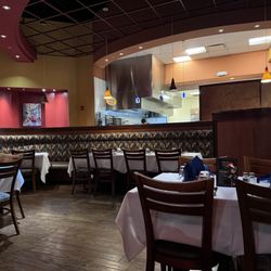 Vourla Mediterranean Grill & Cafe - Inside space