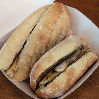 Pine Farms Orchard - Brie & Apple Melt - Cafes Near Me - King City, Ontario