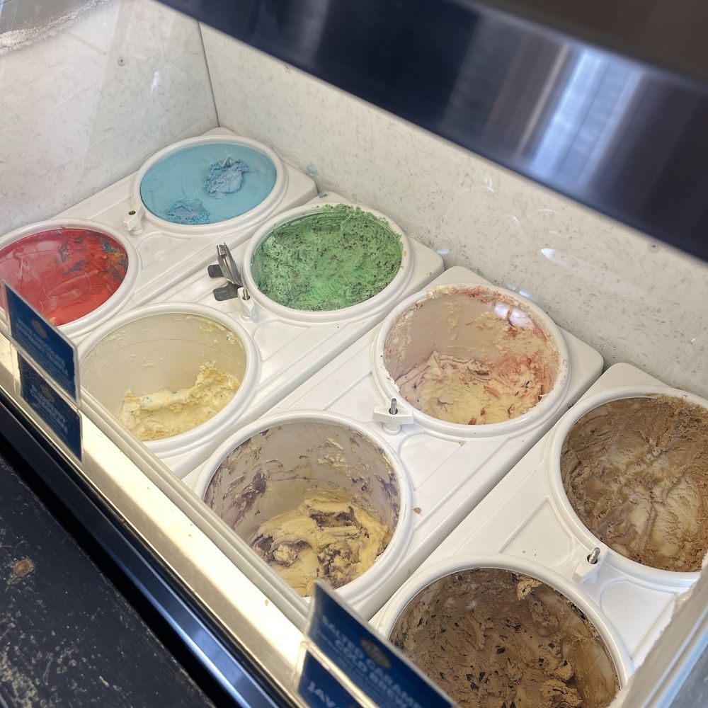 The Yellow House - Ice cream - Ice Cream & Frozen Yogurt Near Me - Crosslake, Minnesota The Yellow House - Ice cream - Ice Cream & Frozen Yogurt Near Me - Crosslake, Minnesota