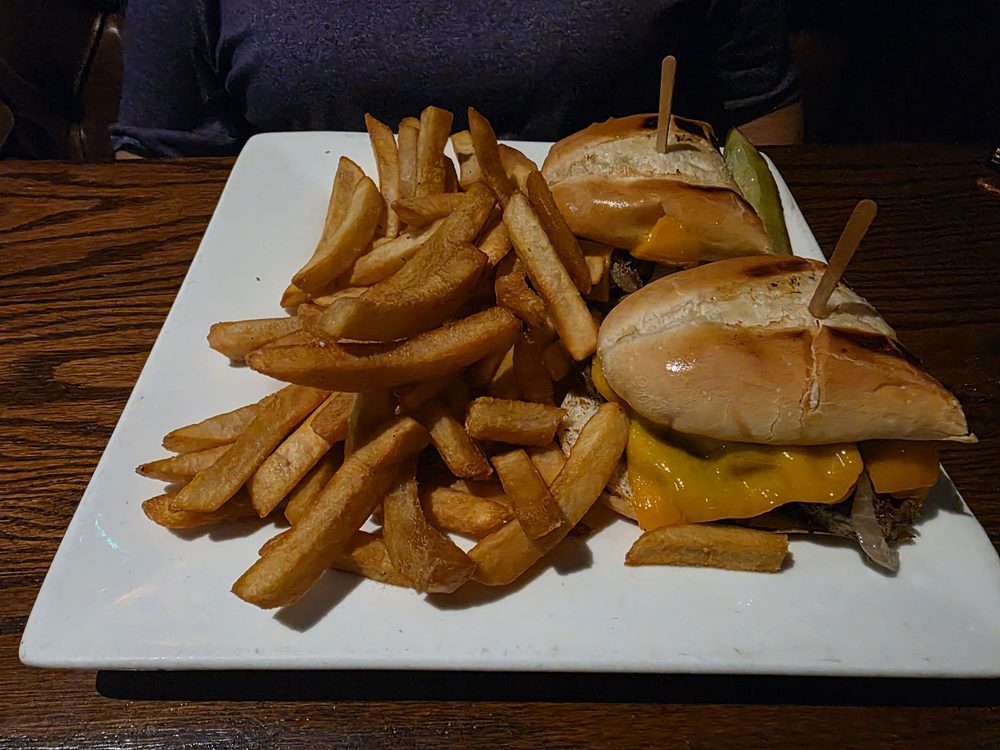 Pineapple Hill Saloon & Grill