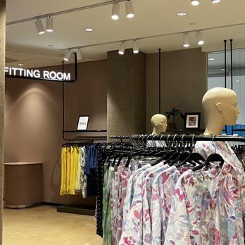 Khaadi - Fitting room - Women's Clothing Near Me - McLean, Virginia Khaadi - Fitting room - Women's Clothing Near Me - McLean, Virginia
