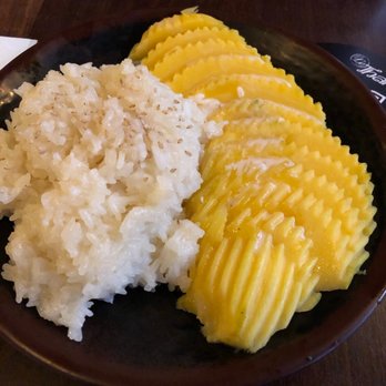 Le Thai - Mango & Sweet Sticky Rice, $6.50 - Thai Near Me - Las Vegas, Nevada