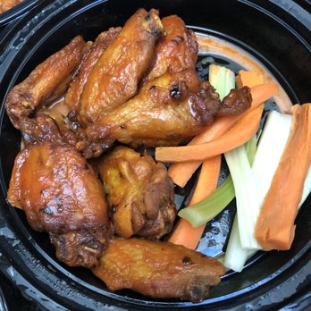 Tommy Fox's Public House - Buffalo Wings - Irish Near Me - Bergenfield, New Jersey