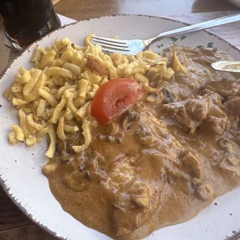 Humpen - Schnitzel and spaetzle - Restaurants Near Me - Breisach, BW Humpen - Schnitzel and spaetzle - Restaurants Near Me - Breisach, BW