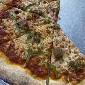 Blue Skye Brewery & Eats - Sausage and peppers pizzas - Pizza Near Me - Salina, Kansas