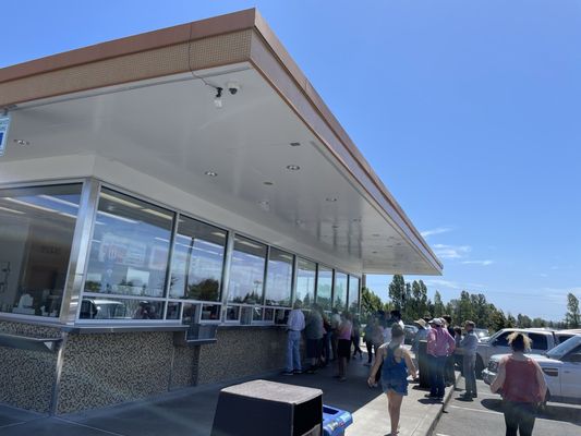 Dick's Drive-In by null