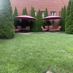 Wellingtons Ice Cream Palace - Back patio