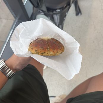 Robu Coffee - Korean Garlic Bun - Coffee & Tea Near Me - Mountain View, California