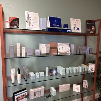 Entourage MD Skin & Wellness - Skin wellness products - Medical Spas Near Me - Fair Oaks, California Entourage MD Skin & Wellness - Skin wellness products - Medical Spas Near Me - Fair Oaks, California