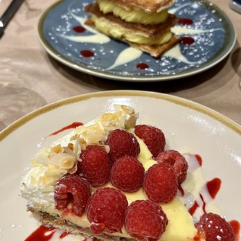 La Jacobine - Tea Rooms Near Me - Paris, 75 La Jacobine - Tea Rooms Near Me - Paris, 75