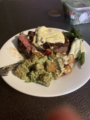 Skeetas Restaurant Bar & Cafe by null