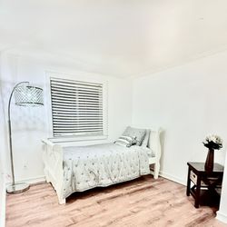 Alpine Residences - Private bedroom