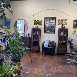 Solstice Salon - Part of Solstice Salon's interior