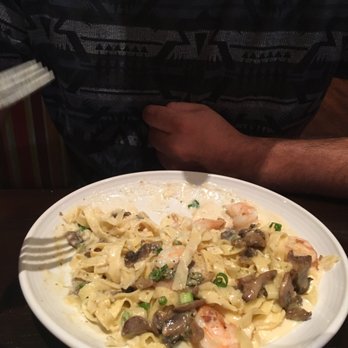 Carrabba's Italian Grill - Fettuccine Wessie-shrimp mushroom n scallions - Italian Near Me - Duluth, Georgia Carrabba's Italian Grill - Fettuccine Wessie-shrimp mushroom n scallions - Italian Near Me - Duluth, Georgia