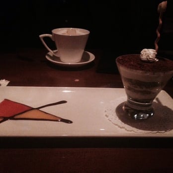 Winewood - Say yes to the creme brûlée!! - New American Near Me - Grapevine, Texas