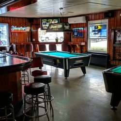 Helen's Corner Bar & Restaurant