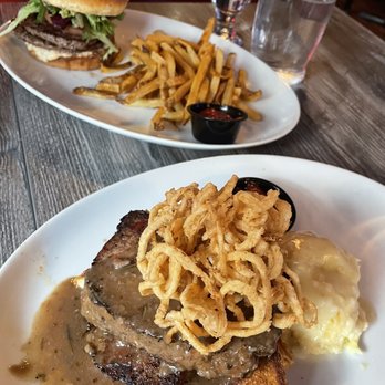 Black Barrel Tavern - Open face meatloaf sandwich Black Barrel Burger - Breakfast & Brunch Near Me - Chicago, Illinois Black Barrel Tavern - Open face meatloaf sandwich Black Barrel Burger - Breakfast & Brunch Near Me - Chicago, Illinois