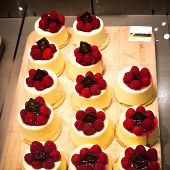 Starbucks Reserve Roastery Chicago - Pastries. IG@mel_foodie_ventures - Coffee Roasteries Near Me - Chicago, Illinois Starbucks Reserve Roastery Chicago - Pastries. IG@mel_foodie_ventures - Coffee Roasteries Near Me - Chicago, Illinois
