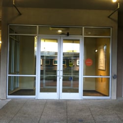 Fertility Centers of Illinois in River North - Front entrance to the Chicago/River North FCI location since it's in a building of suites.