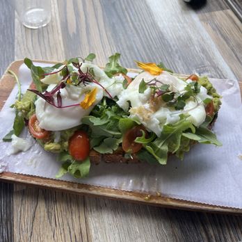 Wild Oak Cafe - Avocado Toast with Poached Eggs - Cafes Near Me - Glendale, California