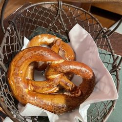 Bräustüberl - Pretzel
