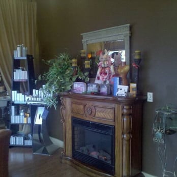 Salon Julian - Hair Salons Near Me - Seattle, Washington