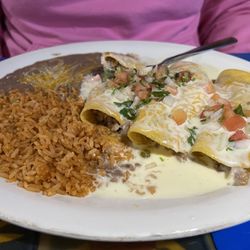 El Azteca Mexican Restaraunt - Enchiladas Pancho Villa (3)