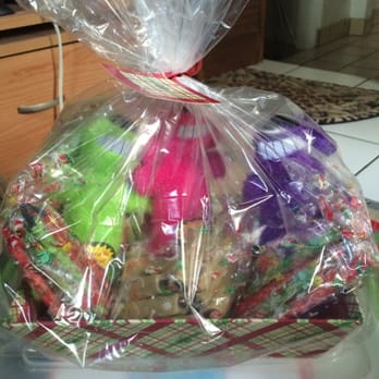 Longs Drugs - The little pup basket. Loved these cute food trays that come with 2 cellophane bags, ribbons & tag. Only $2! - Drugstores Near Me - HONOLULU, Hawaii